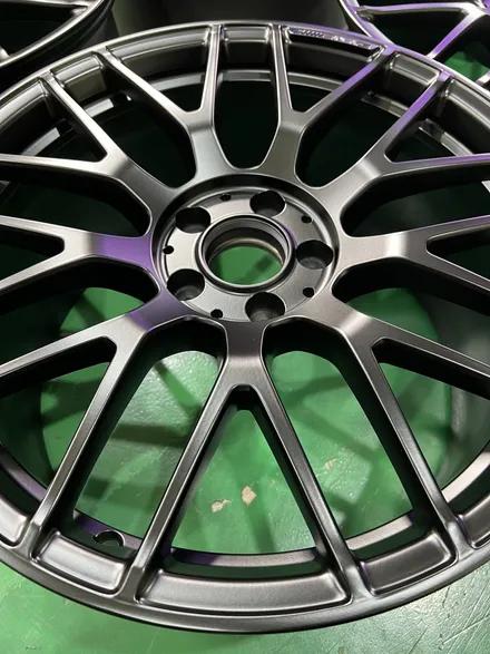 대구 휠복원 대구 휠도색 대구 휠수리 타이어 전문 휠플레이[벤츠 C63 AMG 순정 19인치 블랙반무광 휠도색 작업입니다.] / 대구 서구 평리동