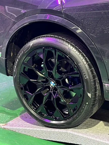 대구 휠복원 대구 휠도색 대구 자동차 휠수리 잘하는 곳 휠플레이 타이어 전문[BMW X7 순정 22인치 블랙유광 휠도색 작업입니다.] / 대구 서구 평리동