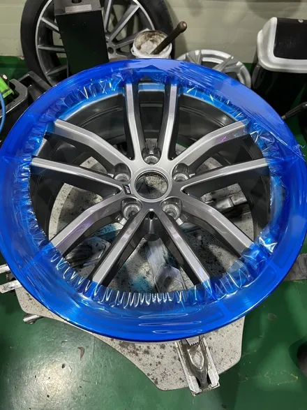 대구 휠복원 대구 휠도색 대구 자동차 휠수리 잘하는 곳 휠플레이 타이어 전문[BMW 5시리즈 순정 18인치 휠복원 작업입니다.] / 대구 서구 평리동