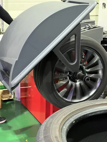 대구 휠복원 대구 휠도색 대구 자동차 휠수리 잘하는 곳 휠플레이 타이어 전문[BMW 7시리즈 순정 19인치 고스트크롬 휠도색 작업입니다.] / 대구 서구 평리동