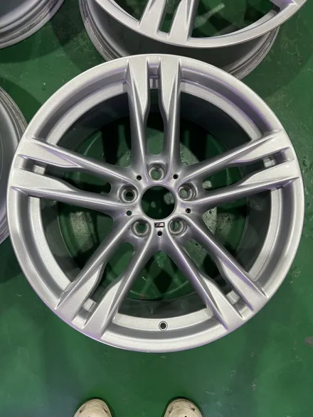 대구 휠복원 대구 휠도색 대구 자동차 휠수리 잘하는 곳 휠플레이 타이어 전문[BMW 6시리즈 순정 20인치 휠복원 작업입니다.] / 대구 서구 평리동