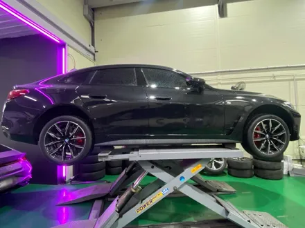대구 휠복원 대구 휠도색 대구 자동차 휠수리 잘하는 곳 휠플레이 타이어 전문[BMW 4시리즈 G22 19인치 블랙유광 휠도색 작업입니다.] / 대구 서구 평리동