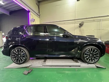 대구 휠복원 대구 휠도색 대구 자동차 휠수리 잘하는 곳 휠플레이 타이어 전문[BMW X5 순정 21인치 블랙펄유광 휠도색 작업입니다.] 대구 휠복원 성지 / 대구 서구 평리동