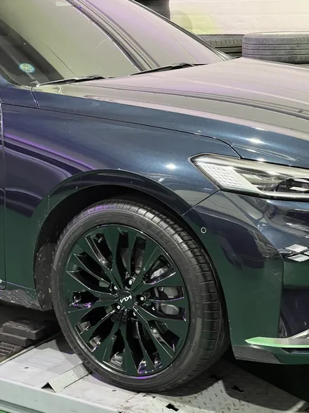 대구 휠복원 대구 휠도색 대구 자동차 휠수리 잘하는 곳 휠플레이 타이어 전문[기아 K8 순정 19인치 블랙펄유광 휠도색 작업입니다.] / 대구 서구 평리동