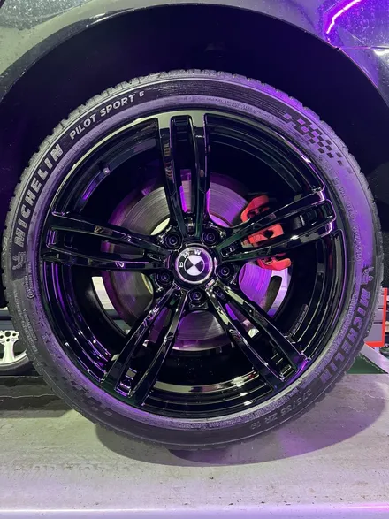 대구 휠복원 대구 휠도색 대구 자동차 휠수리 잘하는 곳 휠플레이 타이어 전문[BMW 3시리즈 순정 19인치 블랙유광 휠도색 작업입니다.] / 대구 서구 평리동