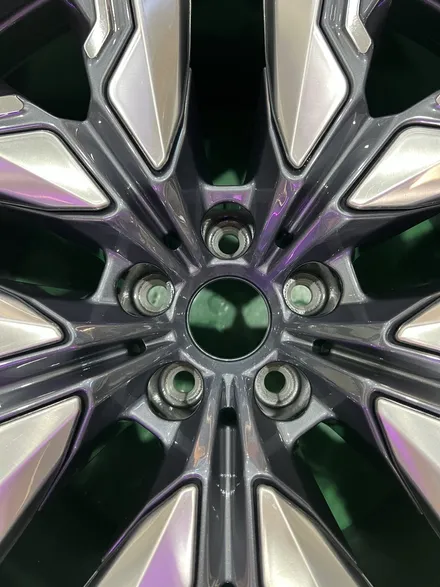 대구 휠복원 대구 휠도색 대구 자동차 휠수리 잘하는 곳 휠플레이 타이어 전문[BMW I7 7시리즈 순정 21인치 다이아몬드커팅 휠복원 작업입니다.] / 대구 서구 평리동