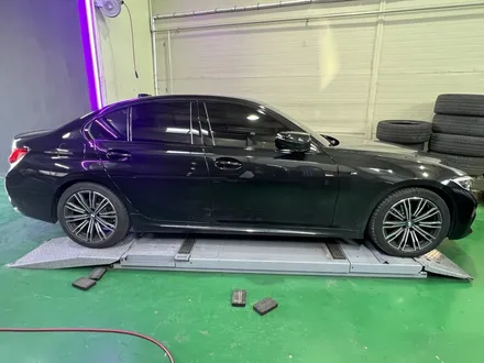 대구 휠복원 대구 휠도색 대구 자동차 휠수리 잘하는 곳 휠플레이[BMW 3시리즈 순정 18인치 블랙펄유광 휠도색 작업입니다.] / 대구 서구 평리동