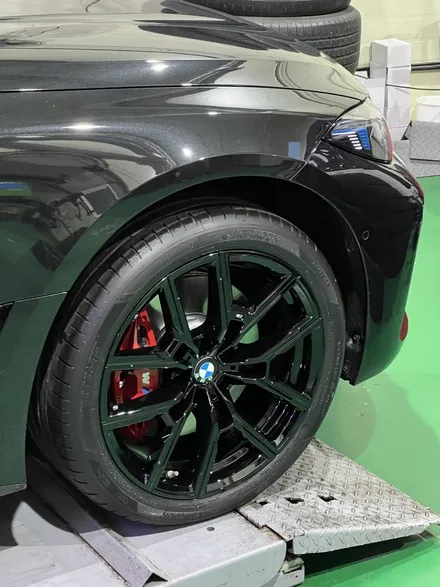 대구 휠복원 대구 휠도색 대구 자동차 휠수리 잘하는 곳 휠플레이 타이어 전문[BMW 4시리즈 G22 19인치 블랙유광 휠도색 작업입니다.] / 대구 서구 평리동