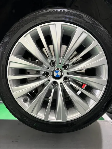 대구 휠복원 대구 휠도색 대구 휠수리 타이어 전문 휠플레이[BMW GT5 순정 19인치 실버 휠도색 작업입니다.] / 대구 서구 평리동