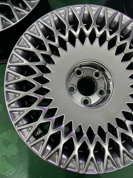 대구 휠복원 대구 휠도색 대구 휠수리 잘하는 곳 휠플레이 타이어 전문 [제네시스 G90 순정 19인치 휠복원 작업입니다.] / 대구 서구 평리동