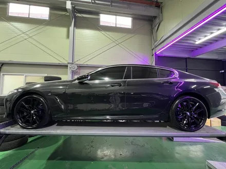 대구 휠복원 대구 휠도색 대구 자동차 휠수리 잘하는 곳 휠플레이 타이어 전문[BMW 850 순정 20인치 블랙펄유광 휠도색 작업입니다.] / 대구 서구 평리동
