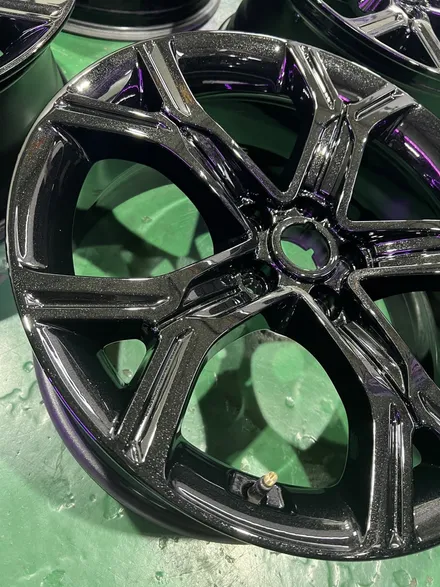 대구 휠복원 대구 휠도색 대구 자동차 휠수리 잘하는 곳 휠플레이 타이어 전문[기아 스팅어 순정 19인치 블랙펄유광 휠도색 작업입니다.] / 대구 서구 평리동