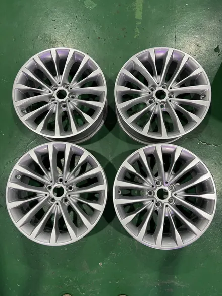 대구 휠복원 대구 휠도색 대구 자동차 휠수리 잘하는 곳 휠플레이 타이어 전문[BMW 5시리즈 순정 18인치 순정 휠복원 작업입니다.] / 대구 서구 평리동