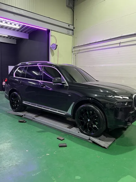 대구 휠복원 대구 휠도색 대구 자동차 휠수리 잘하는 곳 휠플레이 타이어 전문[BMW X7 순정 22인치 블랙유광 휠도색 작업입니다.] / 대구 서구 평리동