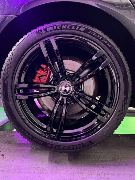 대구 휠복원 대구 휠도색 대구 자동차 휠수리 잘하는 곳 휠플레이 타이어 전문[BMW 3시리즈 순정 19인치 블랙유광 휠도색 작업입니다.] / 대구 서구 평리동