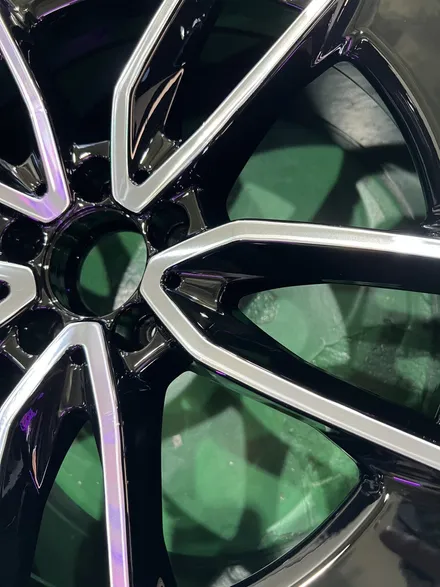 대구 휠복원 대구 휠도색 대구 자동차 휠수리 잘하는 곳 휠플레이 타이어 전문[벤츠 C43 AMG 순정 19인치 블랙커팅 커스텀 작업입니다.] / 대구 서구 평리동