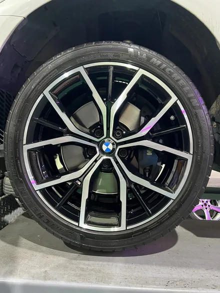 대구 휠복원 대구 휠도색 대구 자동차 휠수리 잘하는 곳 휠플레이 타이어 전문[BMW G30 5시리즈 순정 19인치 다이아몬드커팅 휠커스텀 작업입니다.] / 대구 서구 평리동