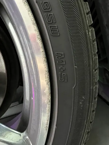 대구 휠복원 대구 휠도색 대구 휠수리 타이어 전문 휠플레이[BMW 7시리즈 순정 20인치 다이아몬드컷팅 휠복원 작업입니다.] / 대구 서구 평리동