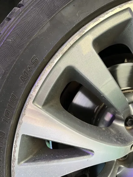 대구 휠복원 대구 휠도색 대구 휠수리 타이어 전문 휠플레이[BMW 5GT 순정 19인치 다이아몬드커팅 휠복원 작업입니다.] / 대구 서구 평리동