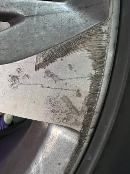 대구 휠복원 대구 휠도색 대구 휠수리 잘하는곳 타이어 전문 휠플레이[아우디 RS7 순정 20인치 다이아몬드커팅 휠복원 작업입니다.] / 대구 서구 평리동