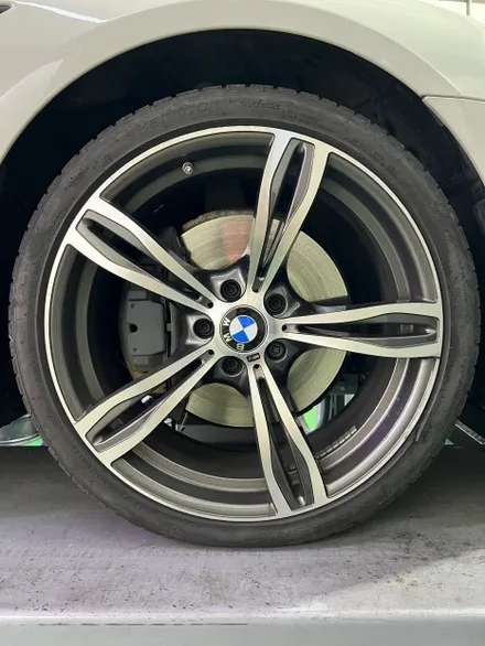 대구 휠복원 대구 휠도색 대구 자동차 휠수리 잘하는 곳 휠플레이[BMW 640 순정 20인치 실버 휠도색 작업입니다.] / 대구 서구 평리동