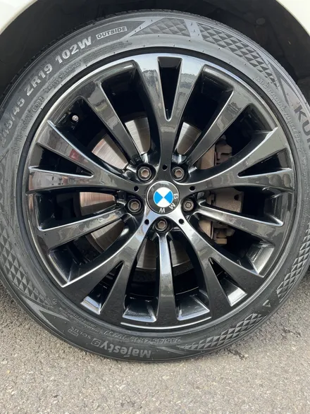 대구 휠복원 대구 휠수리 대구 휠도색 타이어 전문샵 휠플레이 [BMW GT 순정19인치 고스트크롬 휠도색 작업입니다.] / 대구 서구 평리동