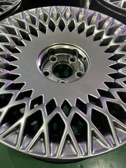 대구 휠복원 대구 휠도색 대구 휠수리 잘하는 곳 휠플레이 타이어 전문 [제네시스 G90 순정 19인치 휠복원 작업입니다.] / 대구 서구 평리동