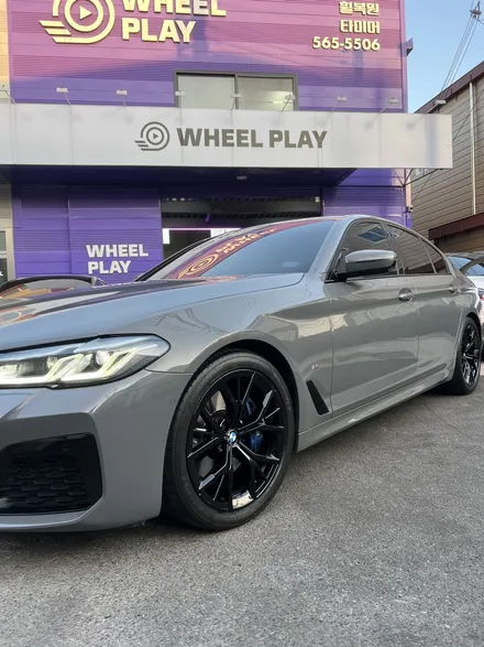 대구 휠복원 대구 휠도색 대구 자동차 휠수리 잘하는 곳 휠플레이 타이어 전문[BMW 5시리즈 순정 19인치 블랙펄유광 휠도색 작업입니다.] / 대구 서구 평리동