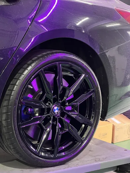대구 휠복원 대구 휠도색 대구 자동차 휠수리 잘하는 곳 휠플레이 타이어 전문[BMW 850 순정 20인치 블랙펄유광 휠도색 작업입니다.] / 대구 서구 평리동