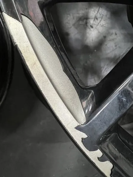 대구 휠복원 대구 휠도색 대구 자동차 휠수리 잘하는 곳 휠플레이 타이어 전문[벤츠 GT43 순정 20인치 블랙유광 휠도색 작업입니다.] / 대구 서구 평리동
