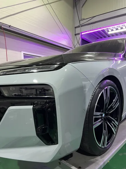 대구 휠복원 대구 휠도색 대구 자동차 휠수리 잘하는 곳 휠플레이 타이어 전문[BMW i7 순정 21인치 다이아몬드커팅 휠복원 작업입니다.] / 대구 서구 평리동