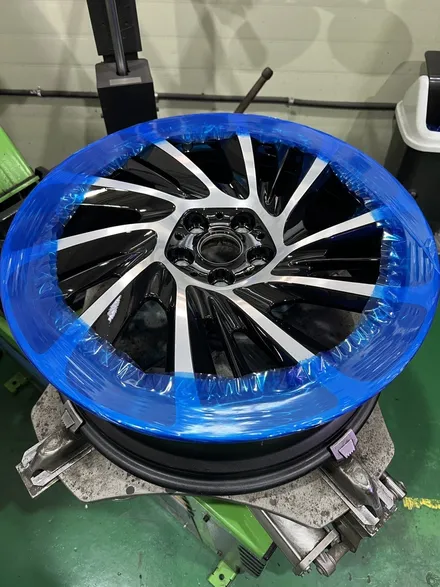 대구 휠복원 대구 휠도색 대구 자동차 휠도색 잘하는 곳 휠플레이 타이어 전문[BMW I8 순정 20인치 휠복원 작업입니다.] 대구 휠복원 성지 / 대구 서구 평리동