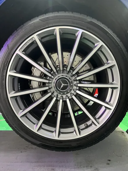 대구 휠복원 대구 휠도색 대구 휠수리 피렐리타이어 전문 휠플레이[벤츠 amg gt43 순정 20인치 다이아몬드컷팅 휠복원 작업입니다.] / 대구 서구 평리동