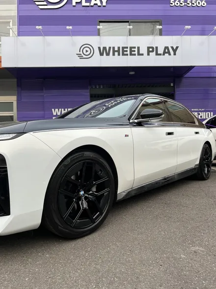 대구 휠복원 대구 휠도색 대구 휠수리 타이어 전문 휠플레이[BMW 7시리즈 순정 20인치 블랙유광 휠도색 작업입니다.] / 대구 서구 평리동