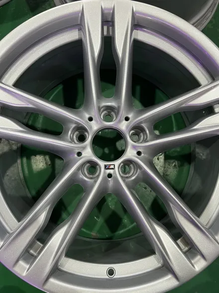 대구 휠복원 대구 휠도색 대구 자동차 휠수리 잘하는 곳 휠플레이 타이어 전문[BMW 6시리즈 순정 20인치 휠복원 작업입니다.] / 대구 서구 평리동