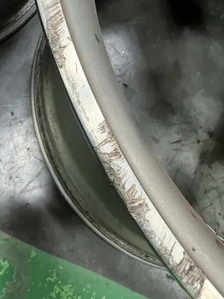 대구 휠복원 대구 휠도색 대구 자동차 휠수리 잘하는 곳 휠플레이 타이어 전문[아우디 A7 순정 21인치 다이아몬드 커팅 휠복원 작업입니다.] / 대구 서구 평리동