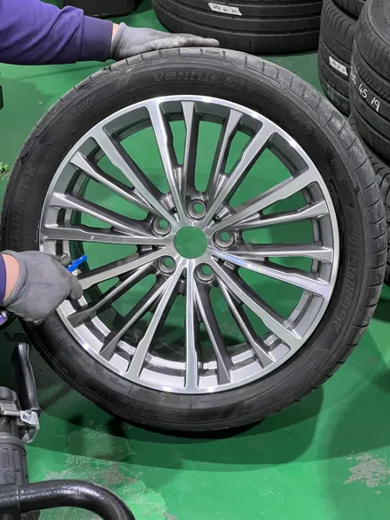대구 휠복원 대구 휠도색 대구 휠수리 타이어 전문 휠플레이[BMW 3시리즈 순정 18인치 다이아몬드컷팅 휠복원 작업입니다.] / 대구 서구 평리동
