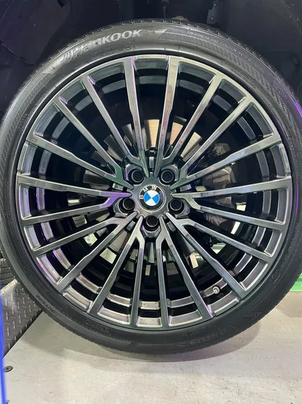 대구 휠복원 대구 휠도색 대구 휠수리 타이어 전문 휠플레이[BMW 7시리즈 순정20인치 고스트크롬 휠도색 작업입니다.] / 대구 서구 평리동