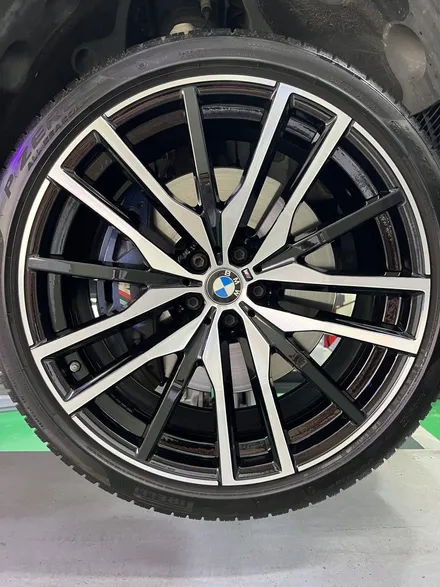 대구 휠복원 대구 휠도색 대구 휠수리 타이어 전문 휠플레이[BMW X5 순정 22인치 다이아몬드커팅 휠복원 작업입니다.] / 대구 서구 평리동