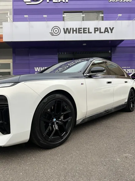 대구 휠복원 대구 휠도색 대구 휠수리 타이어 전문 휠플레이[BMW 7시리즈 순정 20인치 블랙유광 휠도색 작업입니다.] / 대구 서구 평리동
