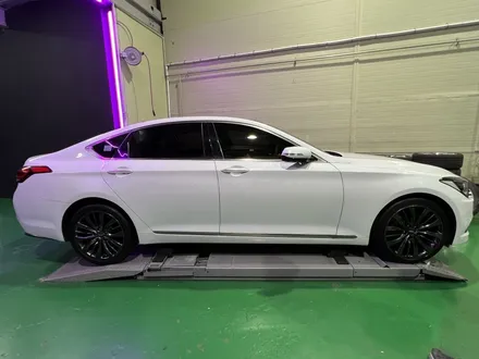 대구 휠복원 대구 휠도색 대구 휠수리 잘하는 곳 타이어 전문 휠플레이[제네시스 G80 19인치 고스트크롬 휠도색 작업입니다.] / 대구 서구 평리동