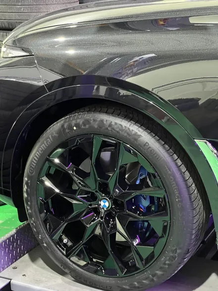 대구 휠복원 대구 휠도색 대구 자동차 휠수리 잘하는 곳 휠플레이[BMW X7 순정 22인치 블랙유광 휠도색 작업입니다.] / 대구 서구 평리동
