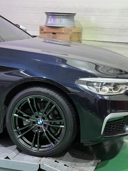 대구 휠복원 대구 휠도색 대구 자동차 휠수리 잘하는 곳 휠플레이 타이어 전문[BMW 5시리즈 순정 19인치 고스트크롬 휠도색 작업입니다.] / 대구 서구 평리동