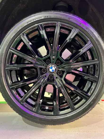 대구 휠복원 대구 휠도색 대구 휠수리 타이어 전문 휠플레이[BMW 7시리즈 순정 20인치 블랙펄유광 휠도색 작업입니다.] / 대구 서구 평리동