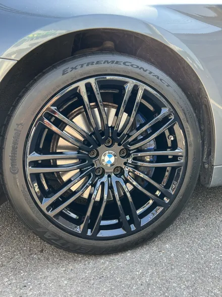 대구 휠복원 대구 휠도색 대구 휠수리 잘하는곳 타이어 전문 휠플레이[BMW 5시리즈 순정 19인치 블랙유광 휠도색 작업입니다.] / 대구 서구 평리동