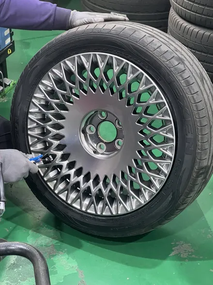 대구 휠복원 대구 휠도색 대구 휠수리 잘하는 곳 휠플레이 타이어 전문 [제네시스 G90 순정 19인치 휠복원 작업입니다.] / 대구 서구 평리동