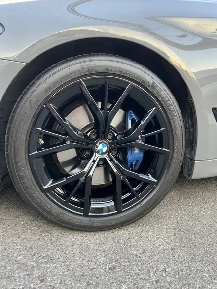 대구 휠복원 대구 휠도색 대구 자동차 휠수리 잘하는 곳 휠플레이 타이어 전문[BMW 5시리즈 순정 19인치 블랙펄유광 휠도색 작업입니다.] / 대구 서구 평리동