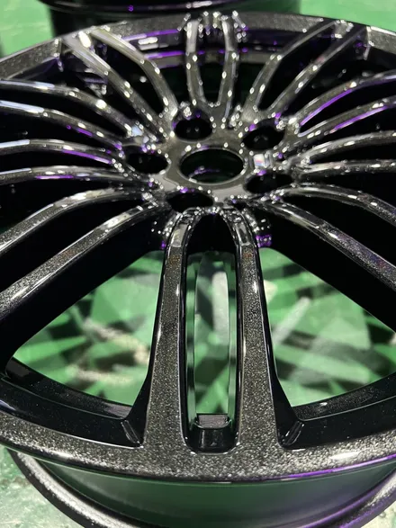 대구 휠복원 대구 휠도색 대구 자동차 휠수리 잘하는 곳 휠플레이 타이어 전문[BMW 5시리즈 순정 19인치 블랙펄유광 휠도색 작업입니다.] / 대구 서구 평리동