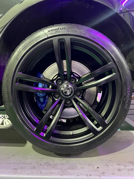대구 휠복원 대구 휠도색 대구 자동차 휠수리 잘하는 곳 휠플레이 타이어 전문[BMW 4시리즈 순정 19인치 블랙반무광 매트블랙 휠도색 작업입니다.] / 대구 서구 평리동
