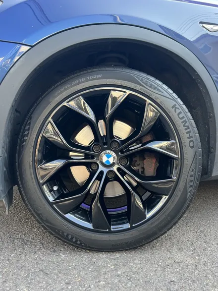 대구 휠복원 대구 휠도색 대구 휠수리 타이어 전문 휠플레이[BMW X4 순정 19인치 블랙펄유광 휠도색 작업 입니다.] / 대구 서구 평리동